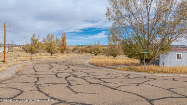 a view of a yard of snow