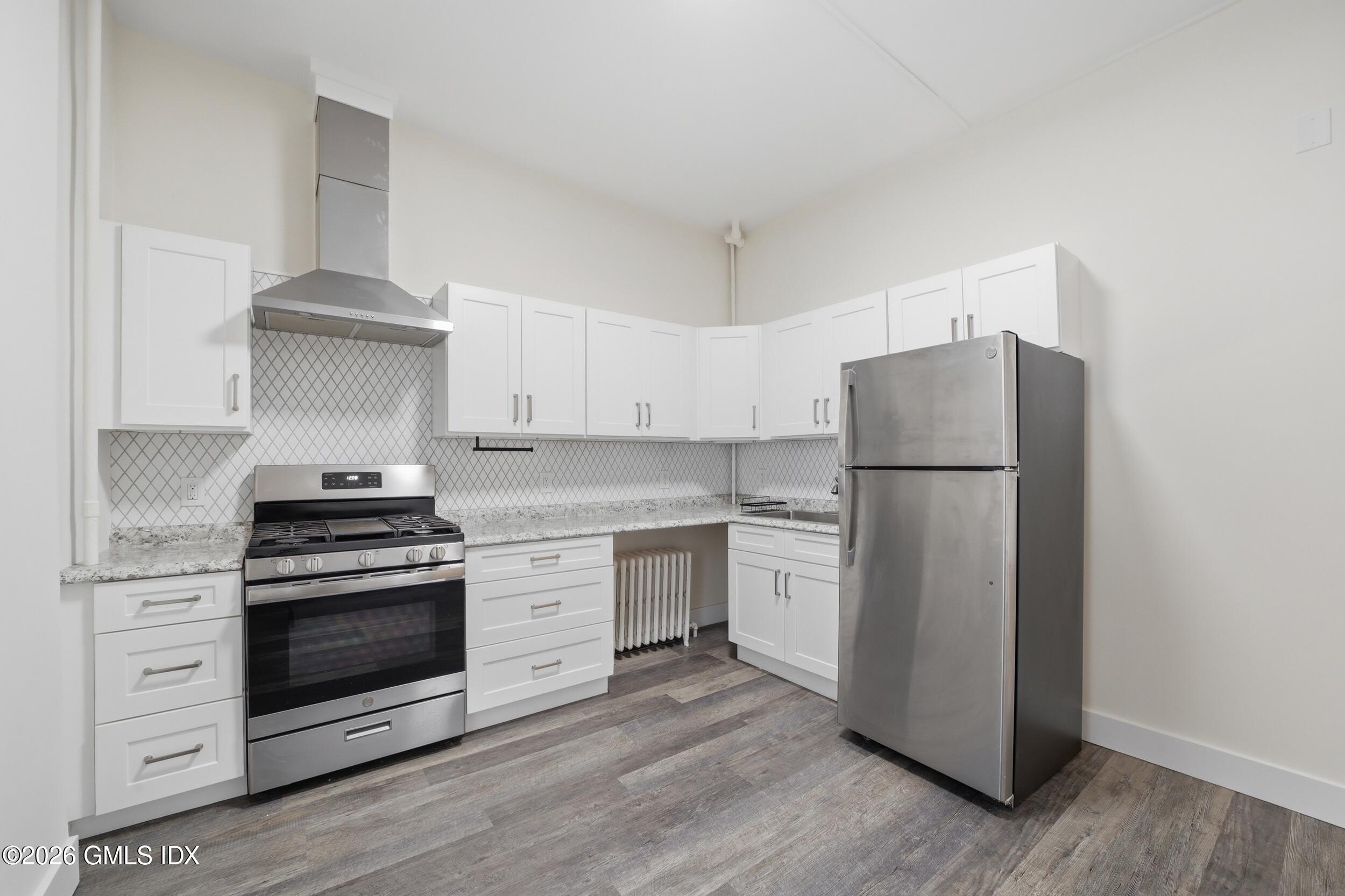 140 Hamilton Avenue, Unit 1 Greenwich, CT 06830 - Photo 4 of 14 IMG_9008