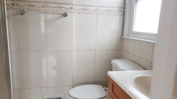 $3,200 | 15-39 208th Street, Unit 2 | Bay Terrace
