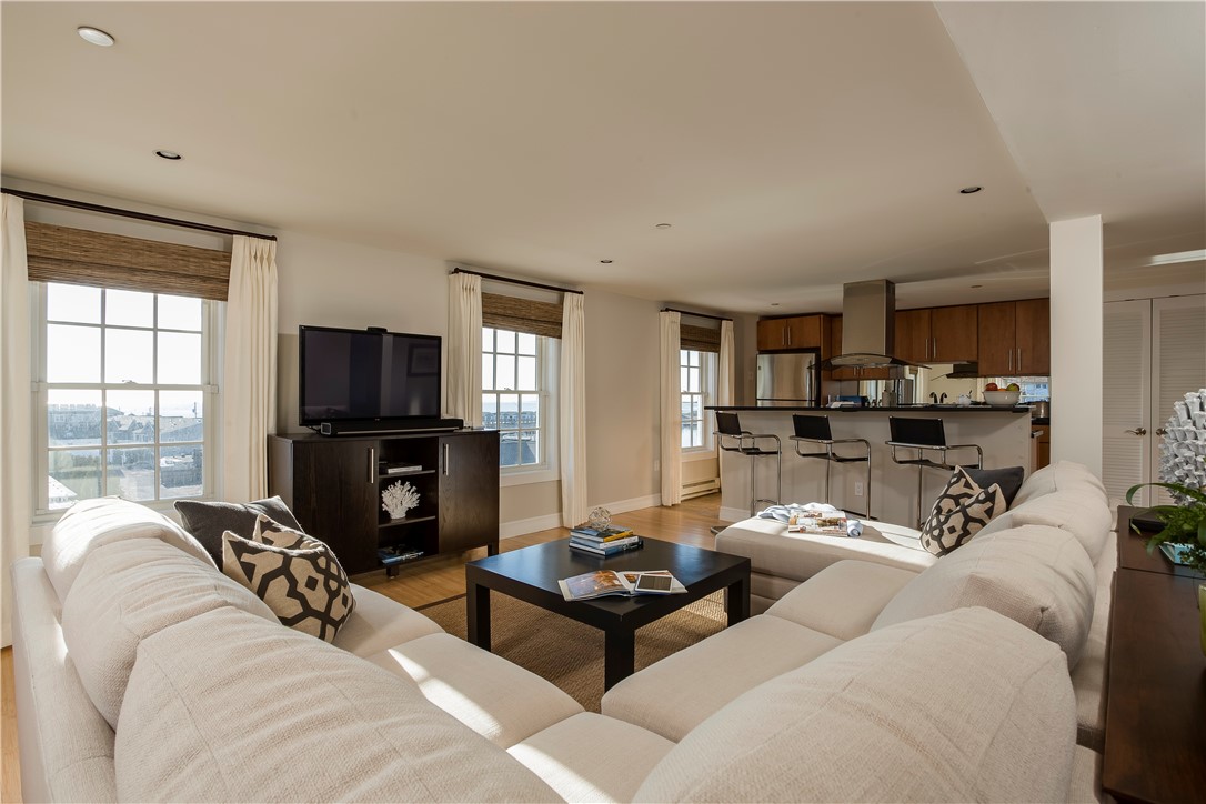 38 Bay Street, Unit W402 Westerly, RI 02891 - Photo 2 of 10 Livingroom