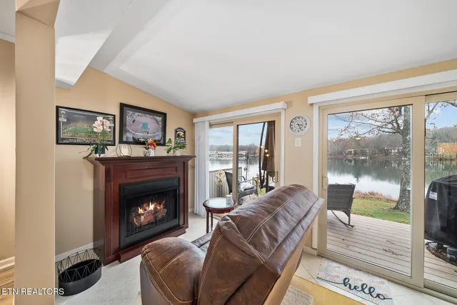 $249,000 | 65 Lakeshore Terrace, Unit 21, Fairfield Glade, TN 38558