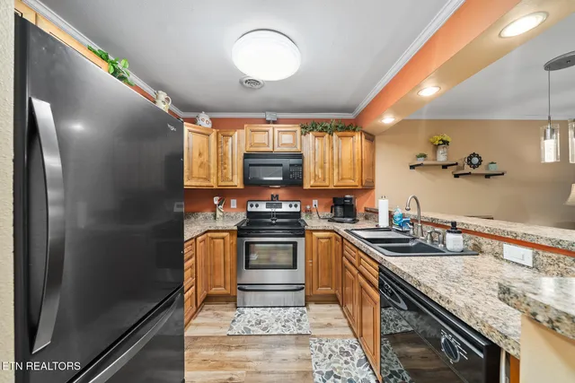 $249,000 | 65 Lakeshore Terrace, Unit 21, Fairfield Glade, TN 38558