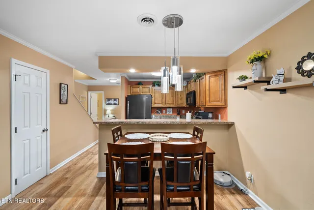 $249,000 | 65 Lakeshore Terrace, Unit 21, Fairfield Glade, TN 38558