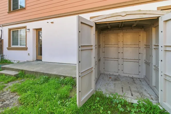 $420,000 | 712 Daniels Avenue, Vallejo, CA 94590