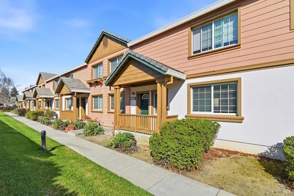 $420,000 | 712 Daniels Avenue, Vallejo, CA 94590