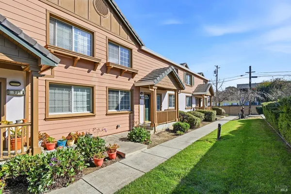 $420,000 | 712 Daniels Avenue, Vallejo, CA 94590