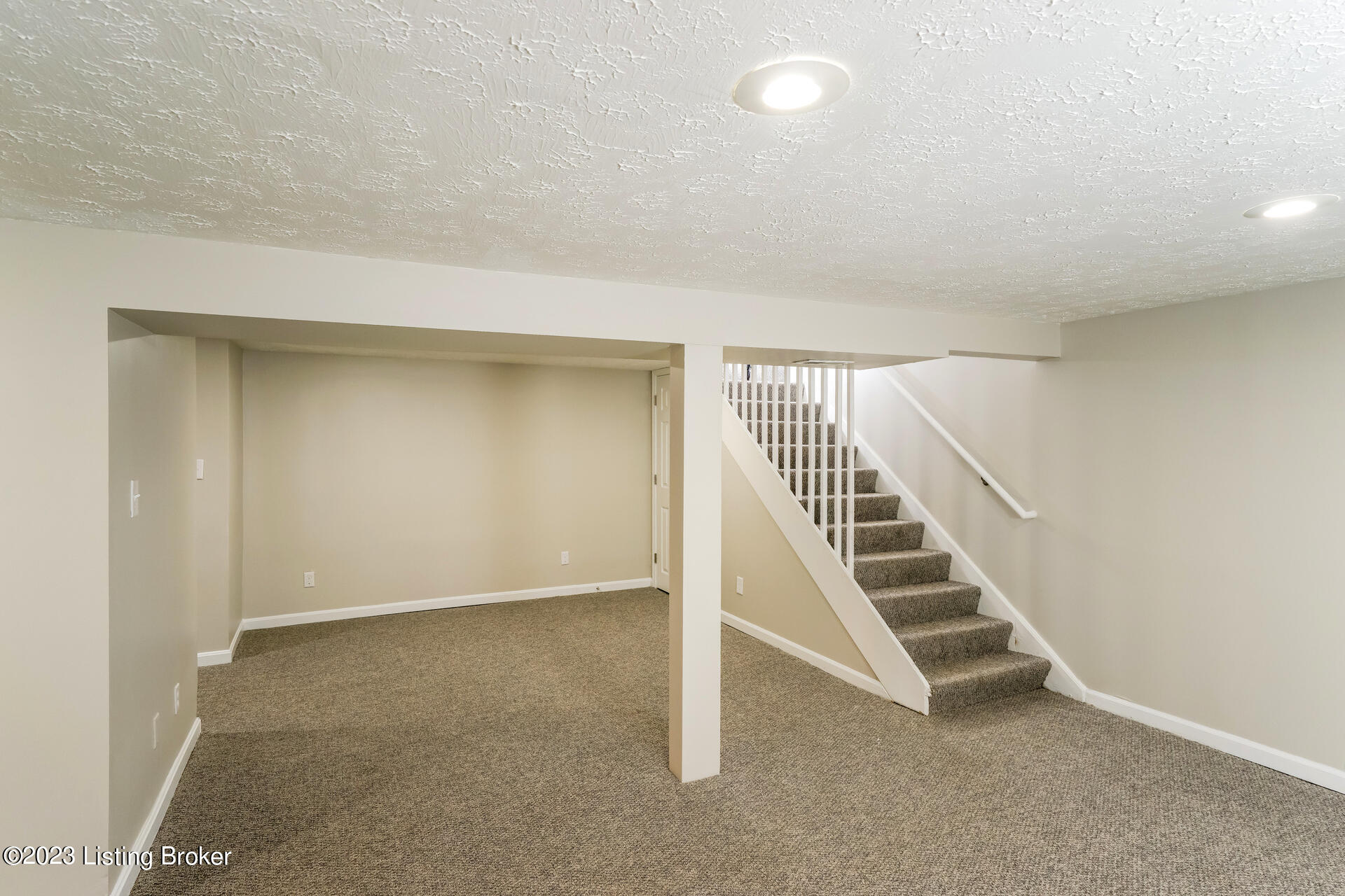 4609 Frel Road Louisville, KY 40272 - Photo 3 of 13 022-photo-dining-room-11860319