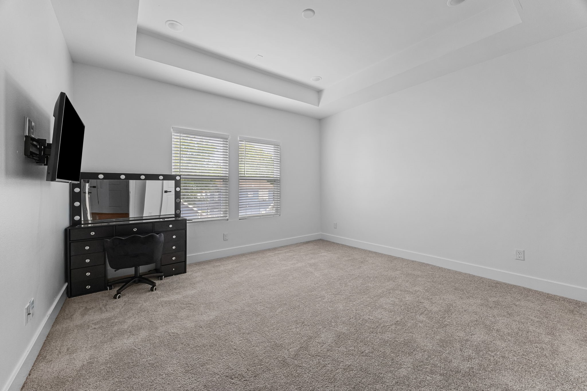 4036 Porter Street Houston, TX 77021 - Photo 9 of 20 Primary suite upstairs