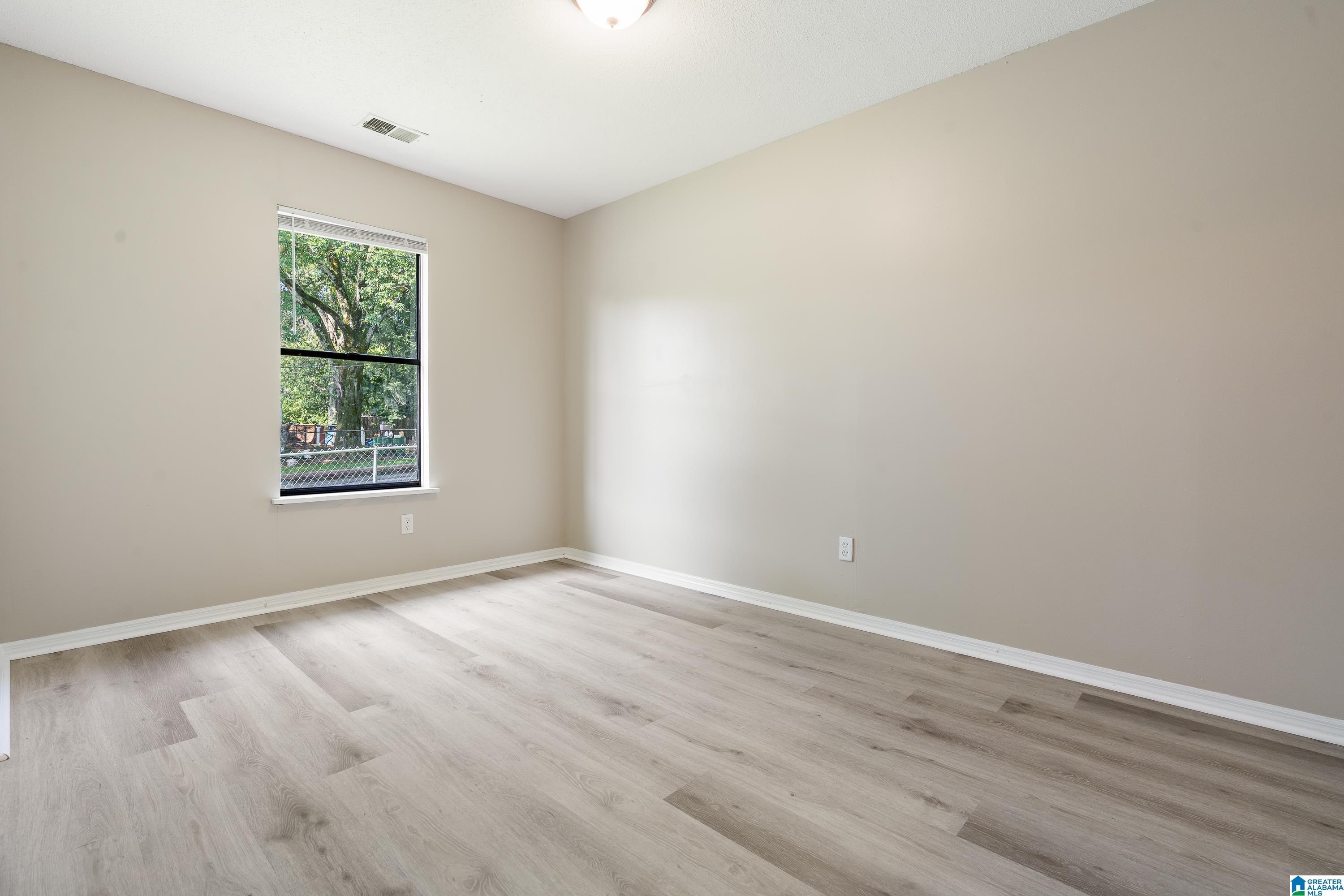 1920 Southwest 15th Way Birmingham, AL 35211 - Photo 14 of 23