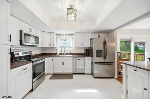 $499,900 | 11 Davis Terrace, Newton, NJ 07860