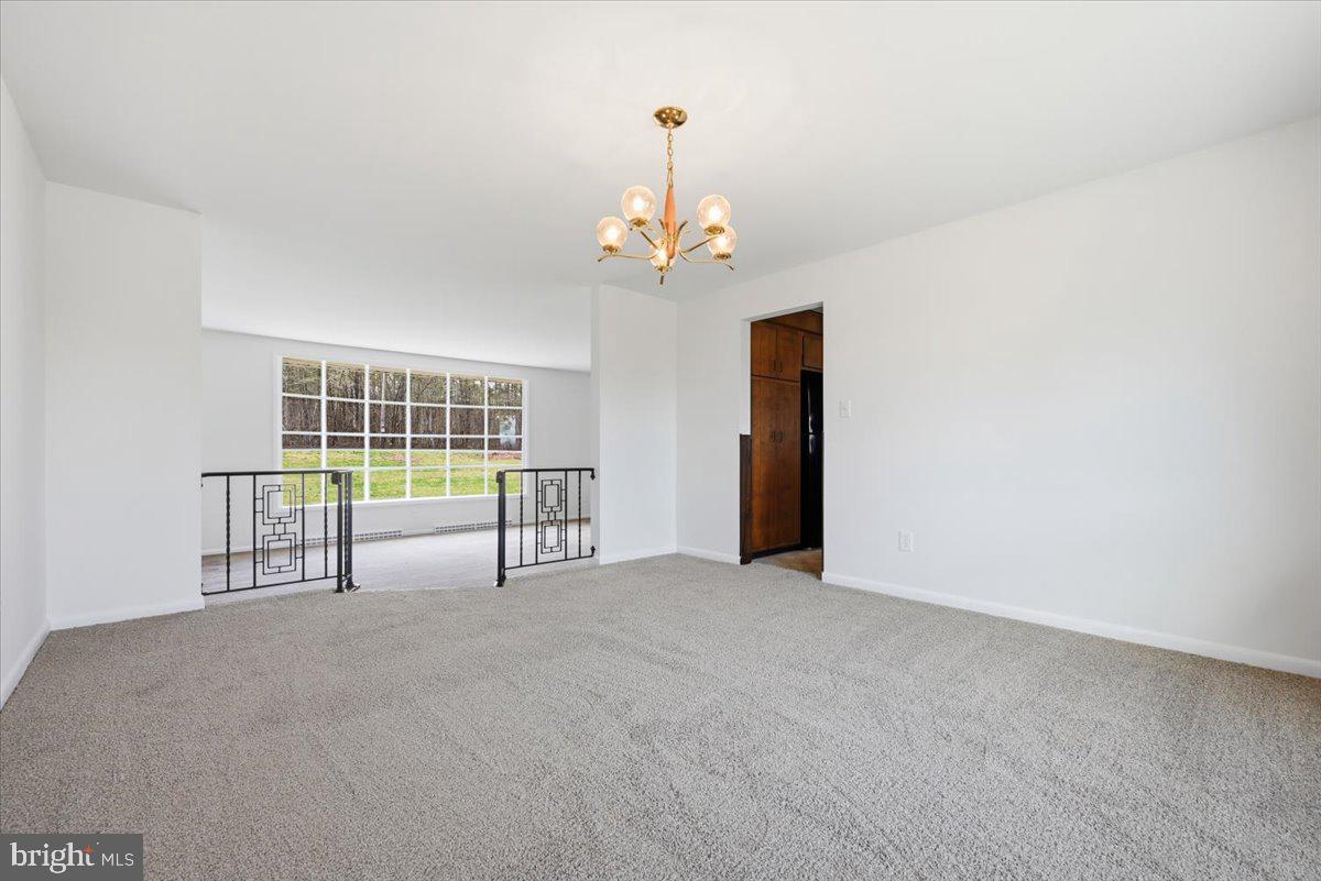 3728 Kings Road Pennsburg, PA 18073 - Photo 15 of 86