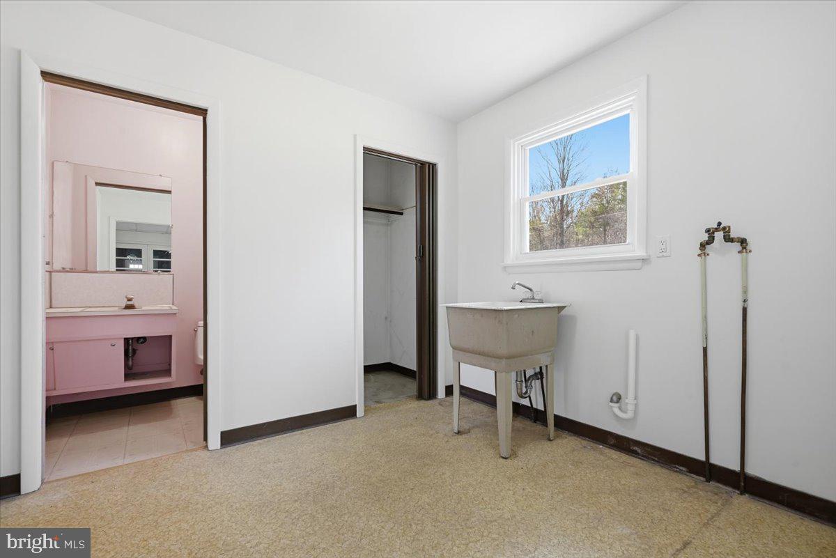 3728 Kings Road Pennsburg, PA 18073 - Photo 59 of 86