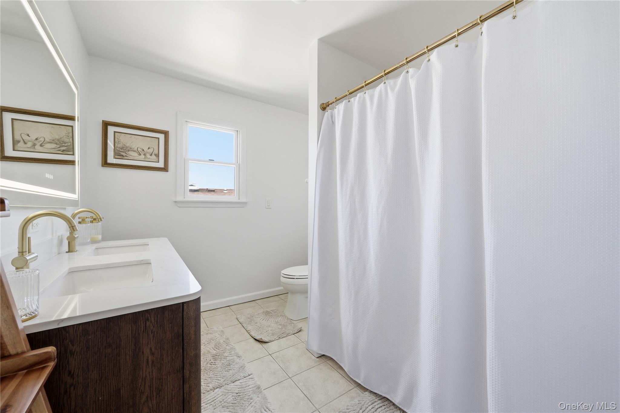 35 Redfield Road Island Park, NY 11558 - Photo 25 of 50 Bathroom #3(Third Level)