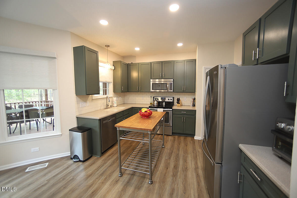 112 Spring Lake Court Durham, NC 27713 - Photo 5 of 38 Kitchen