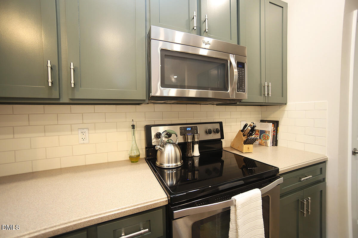 112 Spring Lake Court Durham, NC 27713 - Photo 6 of 38 Kitchen