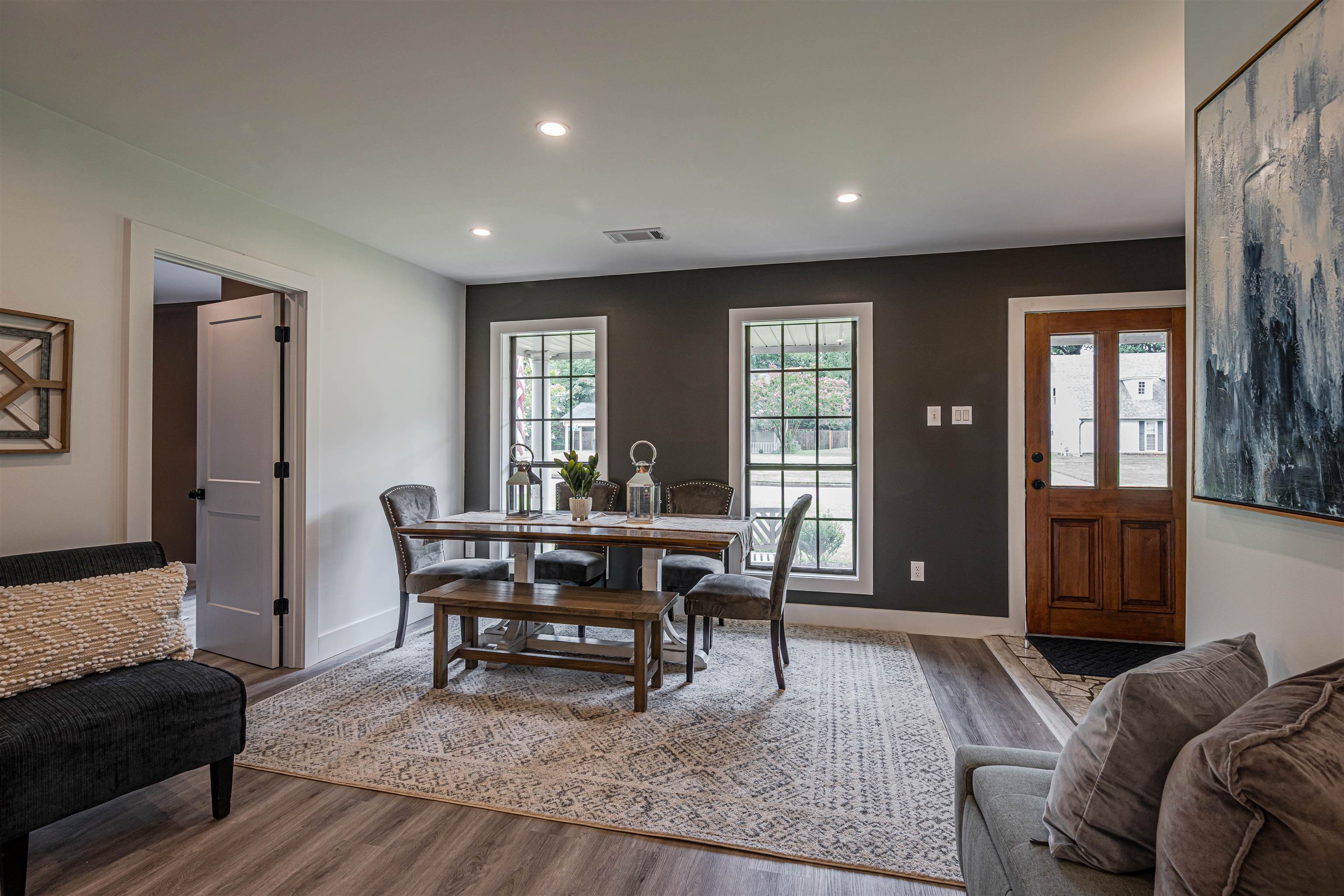 2138 Sonning Drive Germantown, TN 38138 - Photo 5 of 40 a view of a livingroom with furniture and window