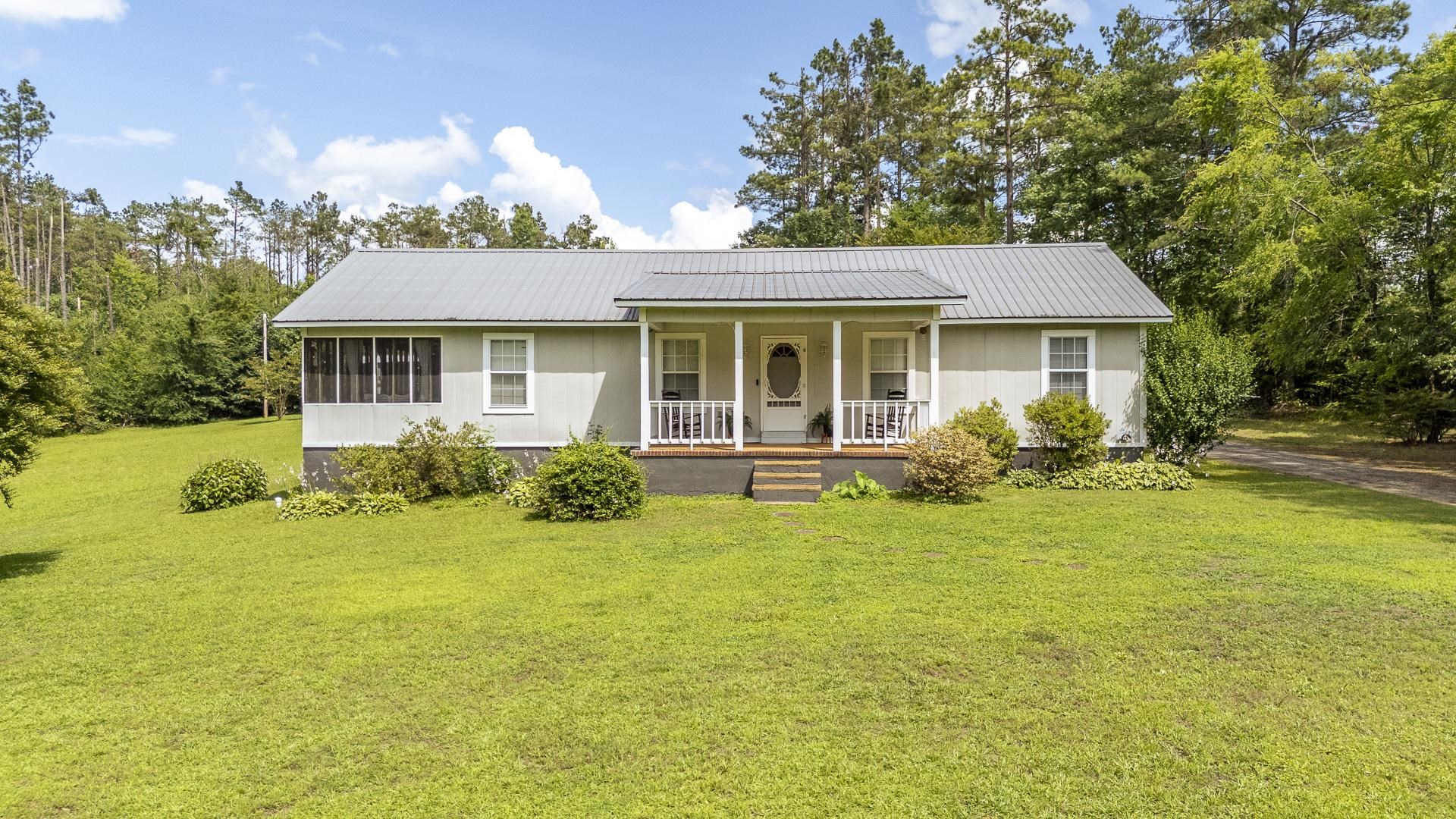 1640 Lick Creek Road Michie, TN 38357 - Photo 37 of 40