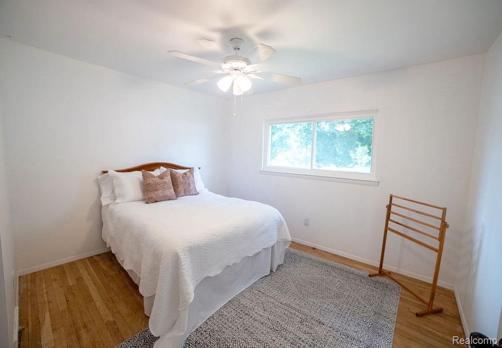 8220 Rivard Avenue Warren, MI 48089 - Photo 13 of 19