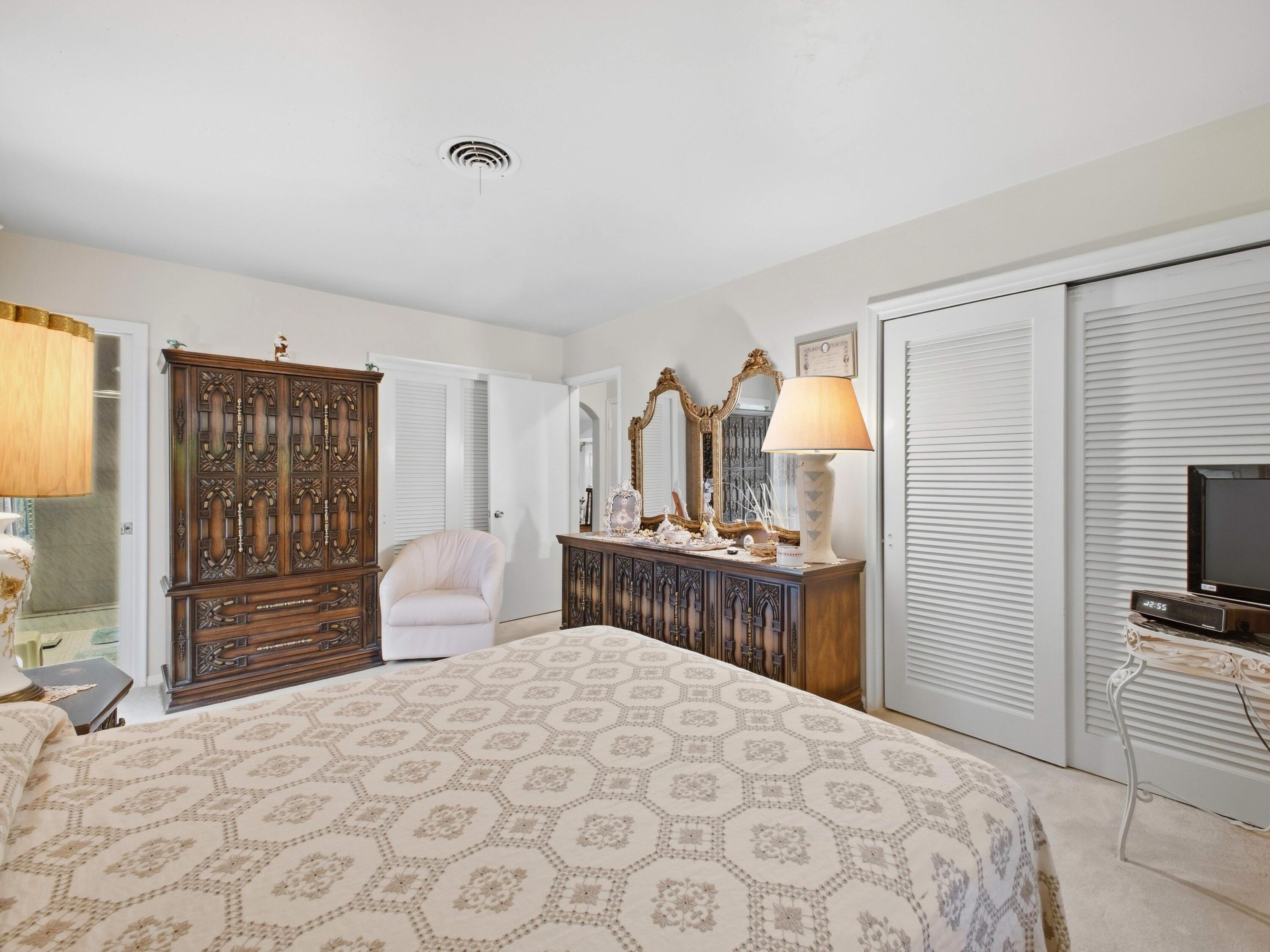 151 Southwest 8th Avenue Boca Raton, FL 33486 - Photo 24 of 39 Primary Bedroom
