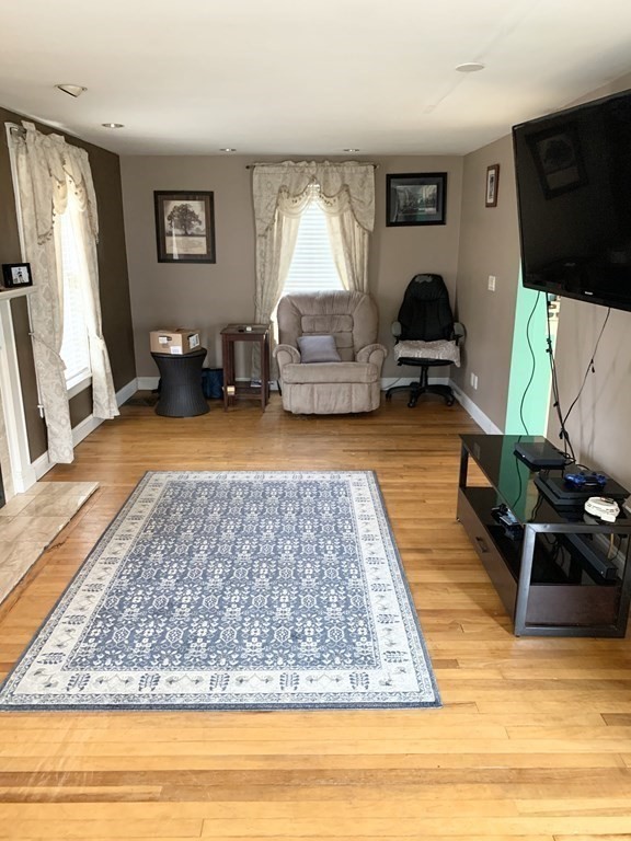 344 Granby Road South Hadley, MA 01075 - Photo 3 of 40 Gallery Image 3