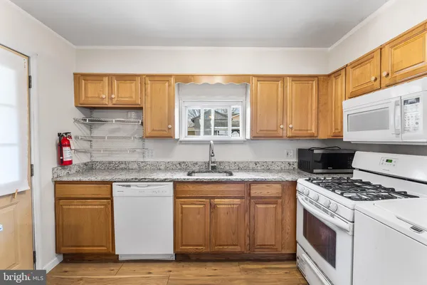 $370,000 | 955 Terrace Ewing Nj 08618, Ewing, NJ 08618