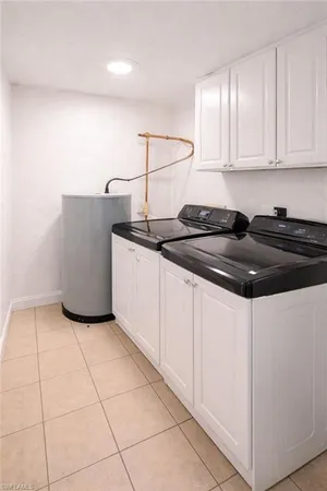 $2,000 | 5324 Treetops Drive, Unit G2, Naples, FL 34113