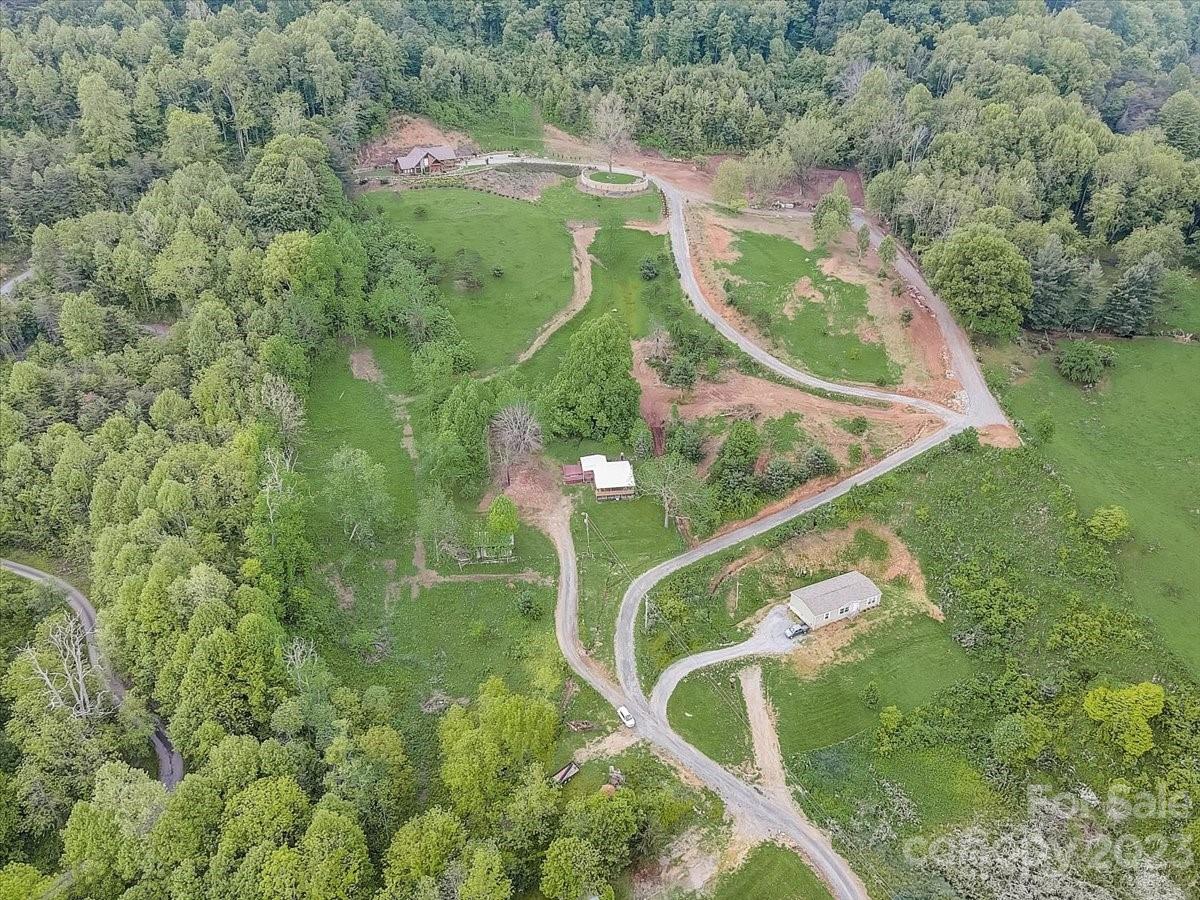 214 Plank Road Canton, NC 28716 - Photo 26 of 27 a view of a tennis court
