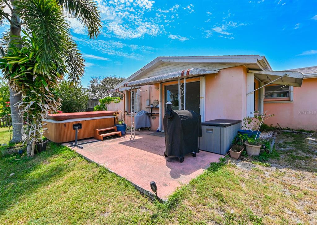 5245 Riddle Road Holiday, FL 34690 - Photo 4 of 20 Gallery Image 4