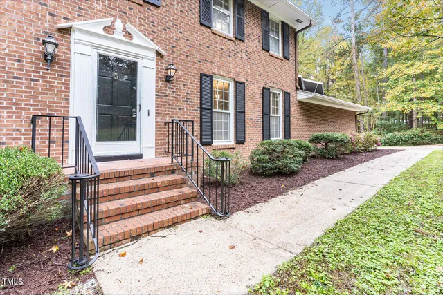 $3,200 | 6824 Branton Drive, Cary, NC 27519