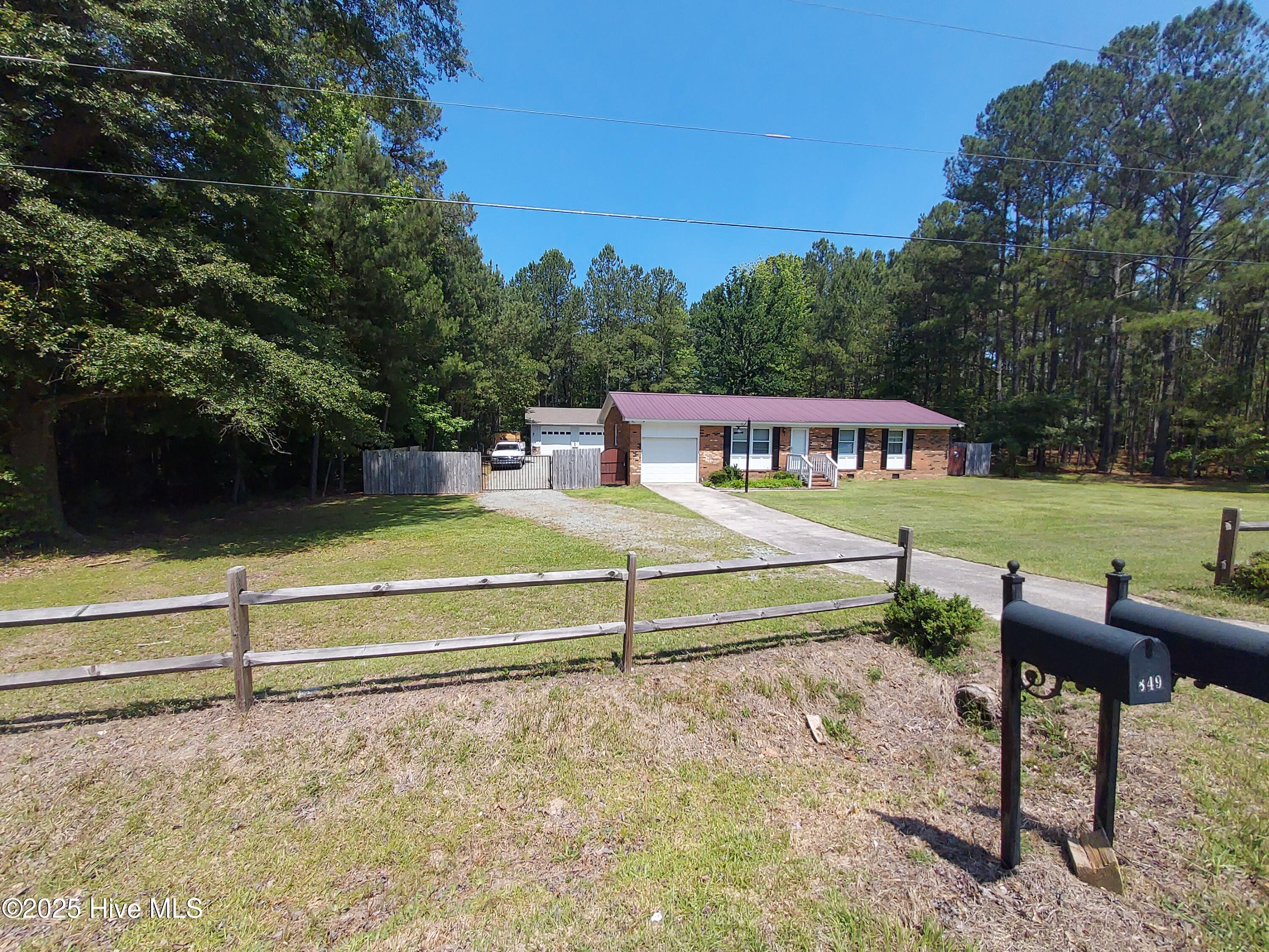 844 Montrose Road Raeford, NC 28376 - Photo 3 of 32 20250603_115036