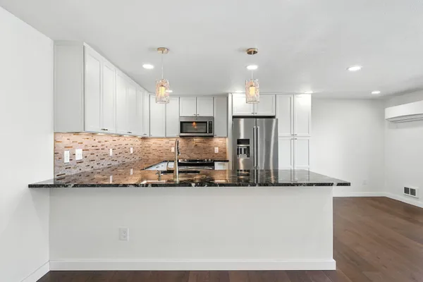 $309,900 | 214 West 6th Avenue, Unit 106, Spokane, WA 99204