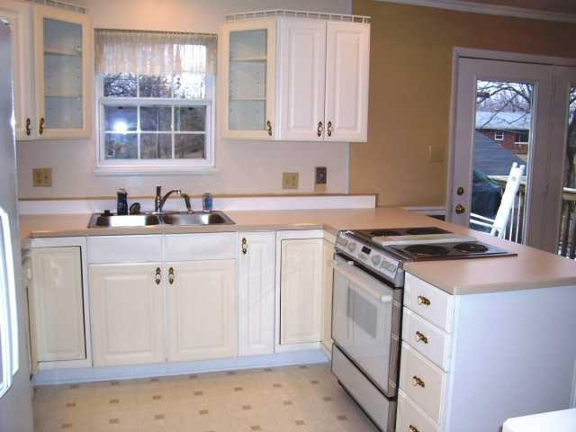 8216 Rumford Road Indianapolis, IN 46219 - Photo 5 of 12 Gallery Image 5