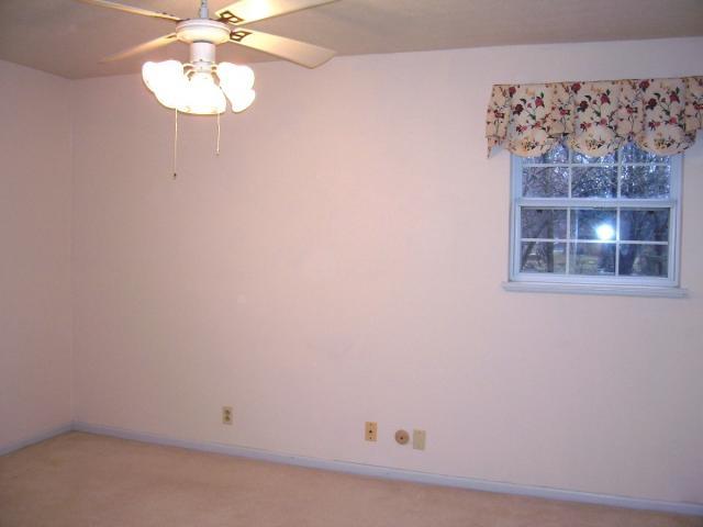 8216 Rumford Road Indianapolis, IN 46219 - Photo 10 of 12 Gallery Image 10