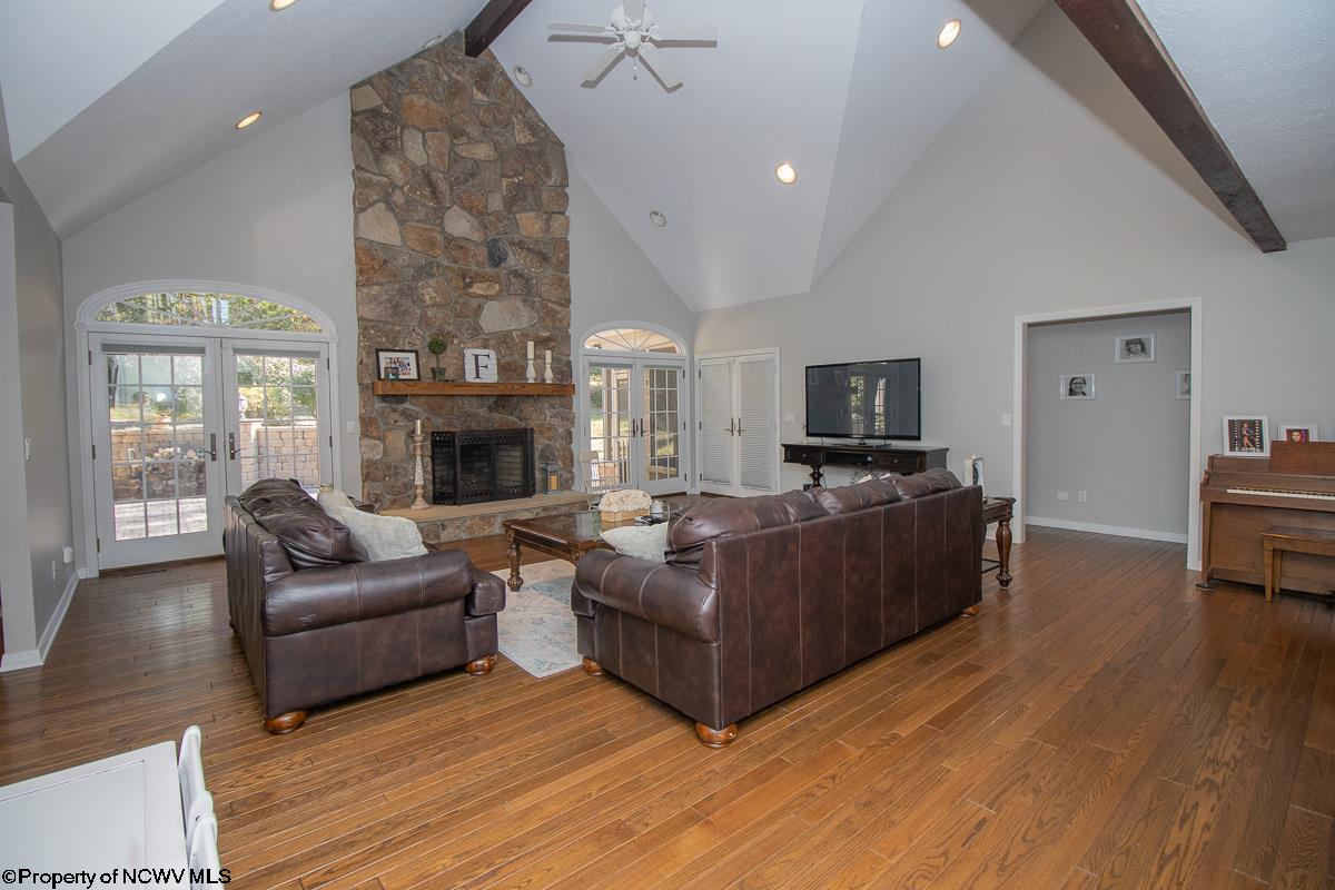 271 Cameron Road Clarksburg, WV 26301 - Photo 2 of 20 Gallery Image 2