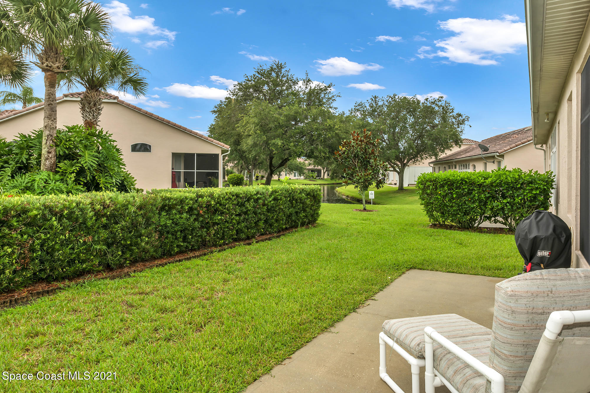 569 Renaissance Avenue Melbourne, FL 32940 - Photo 32 of 34 a view of garden with patio