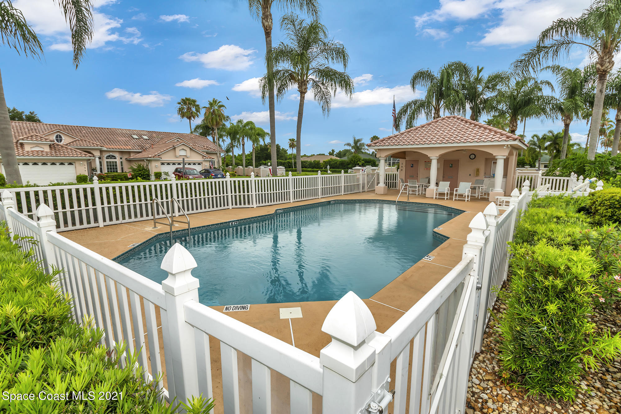 569 Renaissance Avenue Melbourne, FL 32940 - Photo 34 of 34 a view of yard from deck having patio