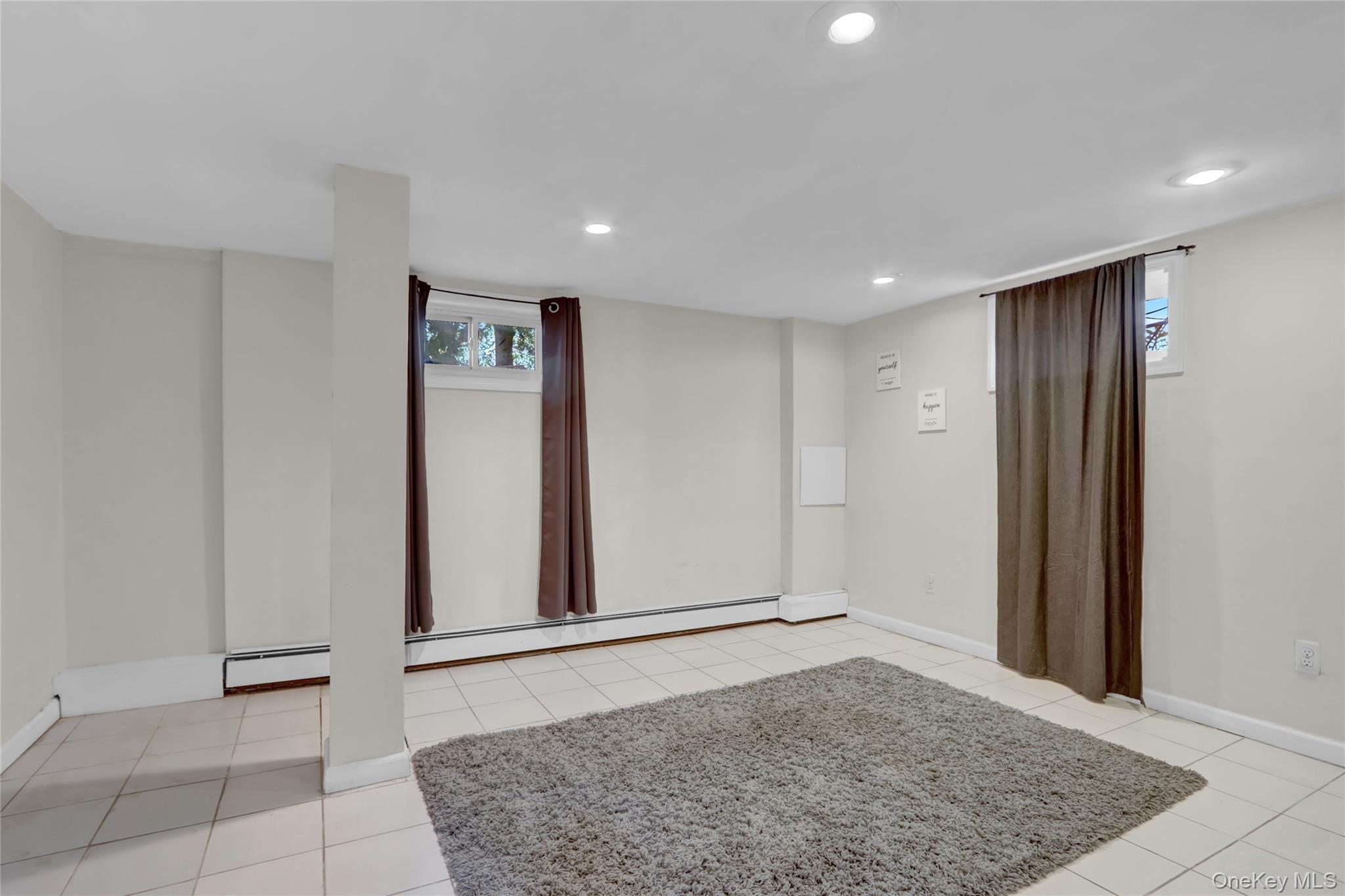 600 Plainview Road Plainview, NY 11803 - Photo 36 of 41 a view of an empty room