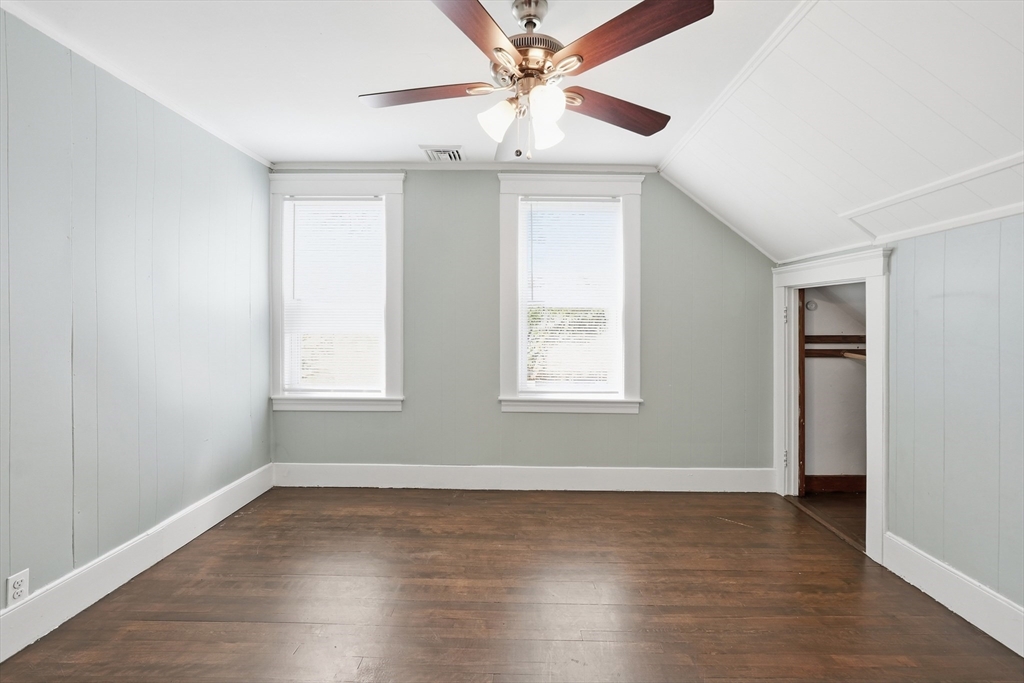 14 St Elmo Road Worcester, MA 01602 - Photo 20 of 39 Gallery Image 20