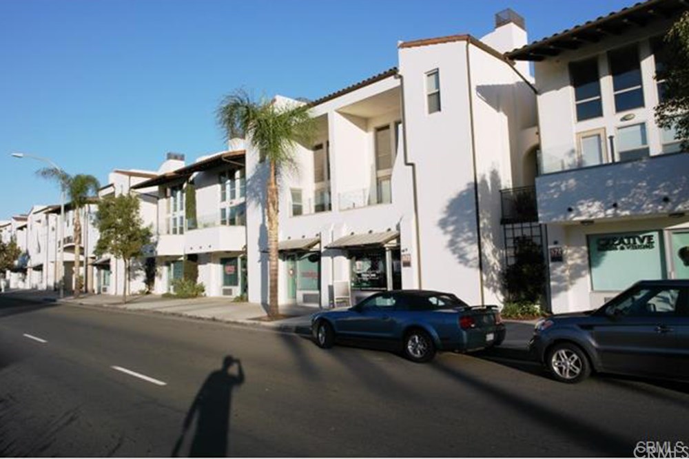 576 South Brea Boulevard Brea, CA 92821 - Photo 3 of 36