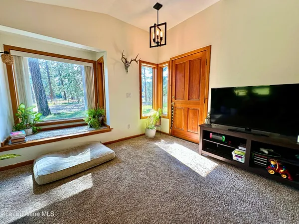 $659,999 | 949 Fitzpatrick Road, Bonners Ferry, ID 83805