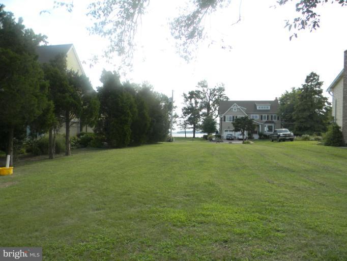 3751 Thomas Point Road Annapolis, MD 21403 - Photo 14 of 19 View