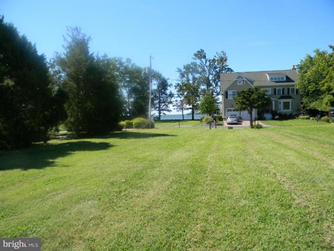 3751 Thomas Point Road Annapolis, MD 21403 - Photo 16 of 19 View