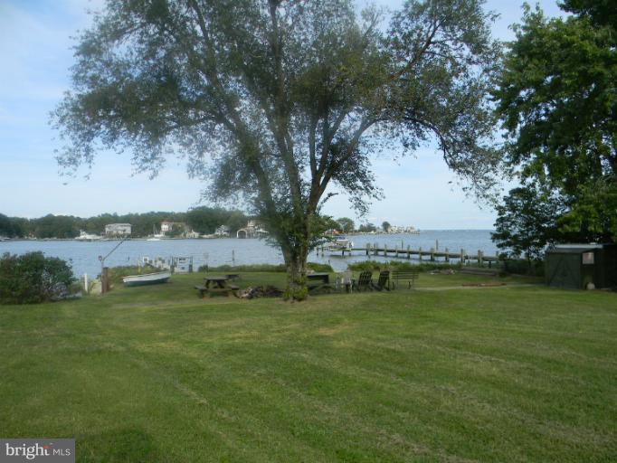 3751 Thomas Point Road Annapolis, MD 21403 - Photo 5 of 19 View
