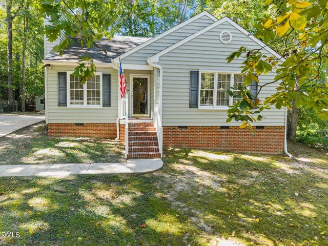 $299,900 | 140 Bramble Court, Youngsville, NC 27596