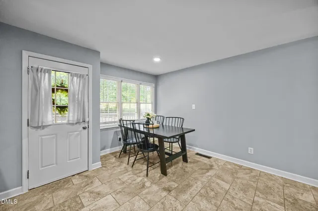 $299,400 | 140 Bramble Court, Youngsville, NC 27596