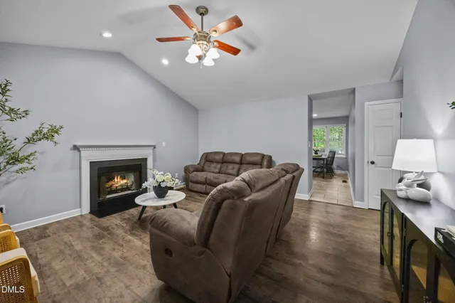 $299,400 | 140 Bramble Court, Youngsville, NC 27596