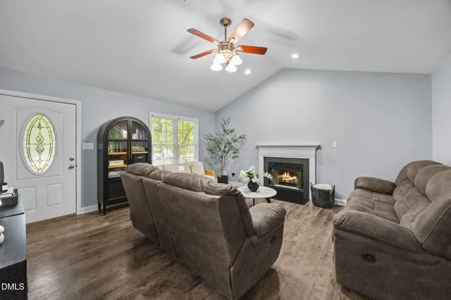 $299,400 | 140 Bramble Court, Youngsville, NC 27596