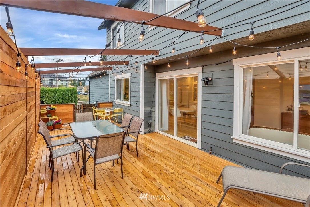 1958 Union Avenue Northeast Renton, WA 98059 - Photo 31 of 35