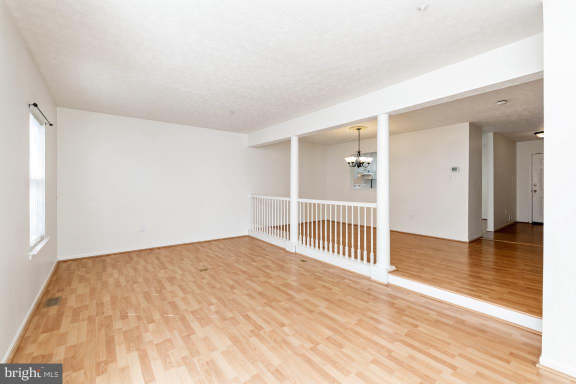 9319 Ridings Way Laurel, MD 20723 - Photo 18 of 44 Living room