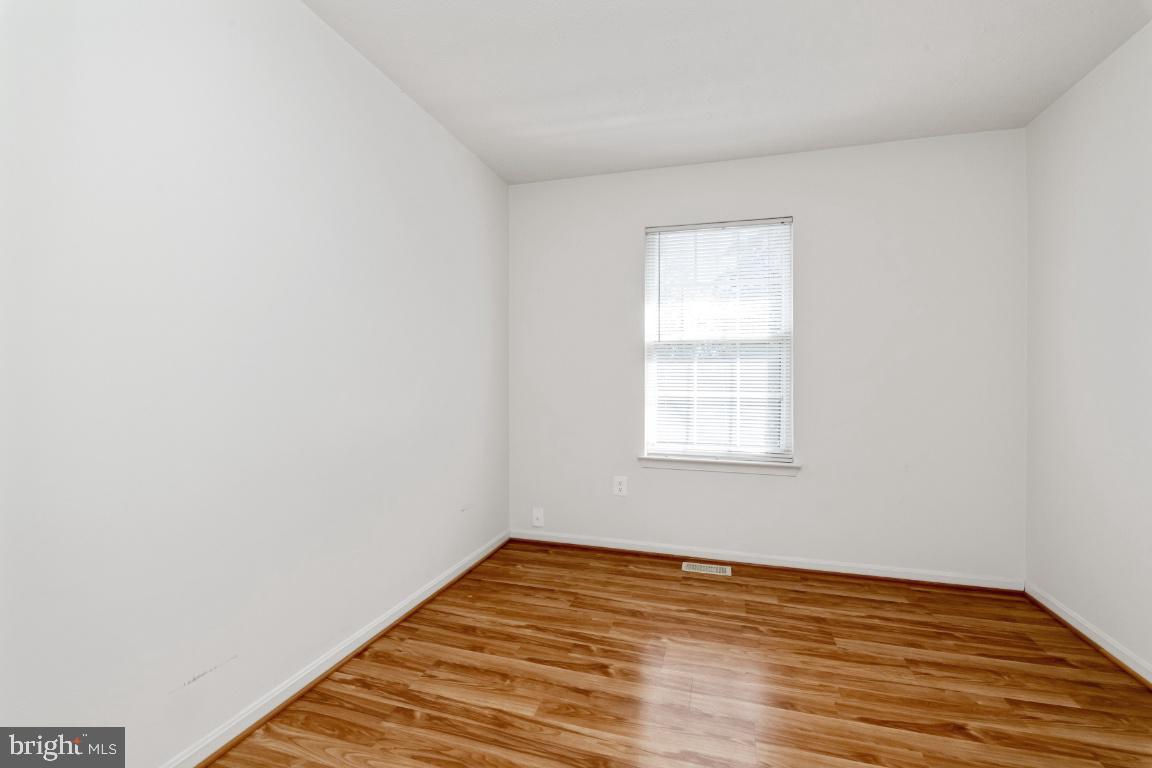 9319 Ridings Way Laurel, MD 20723 - Photo 26 of 44 2nd bedroom